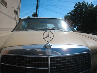 Illustration for article titled 1974 Mercedes-Benz 280C